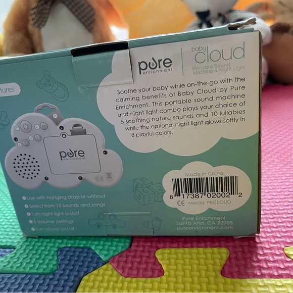 Portable nightlight and sound machine - Picture 2 of 2